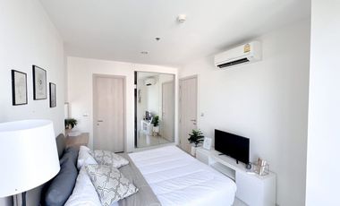 À vendre 1 chambre condo à Huai Khwang, Bangkok