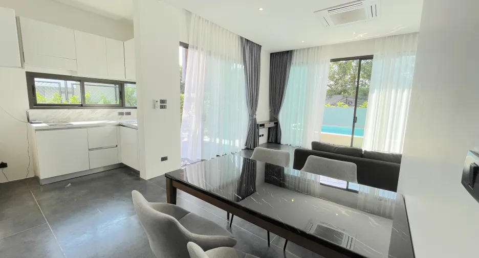 Villa en alquiler de 2 habitaciones en Mueang Phuket, Phuket