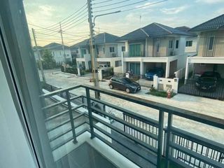 À louer 3 chambres maison à Bang Lamung, Chonburi