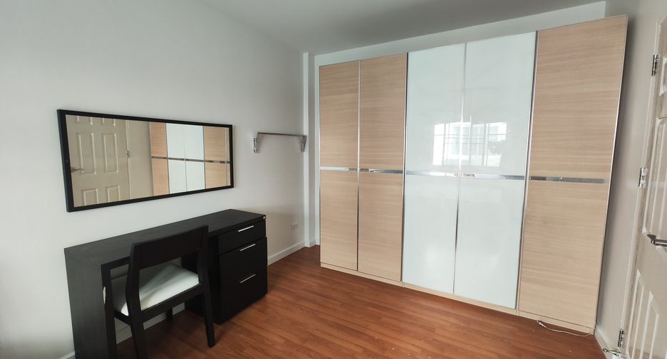 For sale and for rent 3 bedrooms townhouse in Prawet, Bangkok