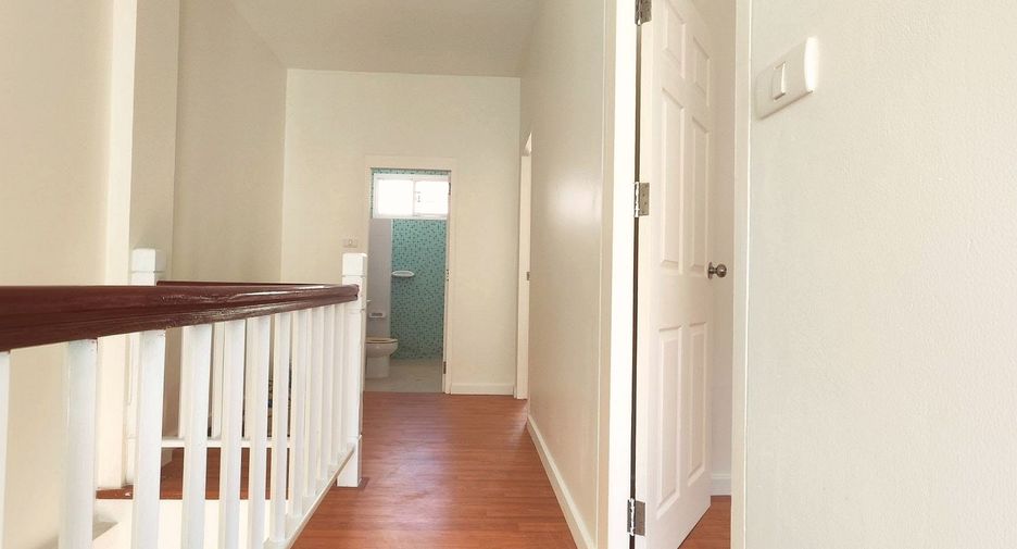 For sale and for rent 3 bedrooms townhouse in Prawet, Bangkok