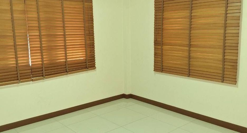 For sale and for rent 3 bedrooms house in Bang Lamung, Chonburi