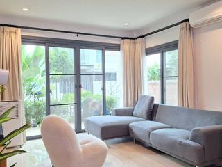 For rent 4 bedrooms house in Mueang Chiang Mai, Chiang Mai