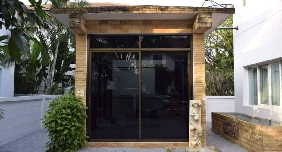 For sale 3 bedrooms house in Mueang Chiang Mai, Chiang Mai
