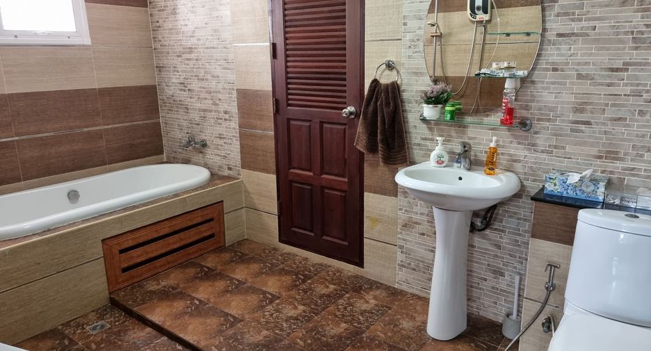 Casa en venta de 5 habitaciones en Hua Hin, Prachuap Khiri Khan