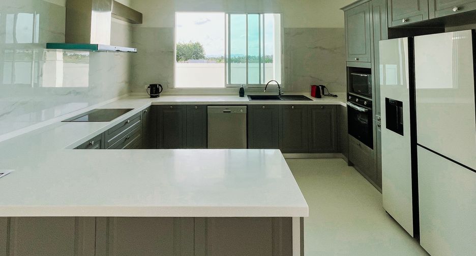 For sale 4 bedrooms villa in Pran Buri, Prachuap Khiri Khan