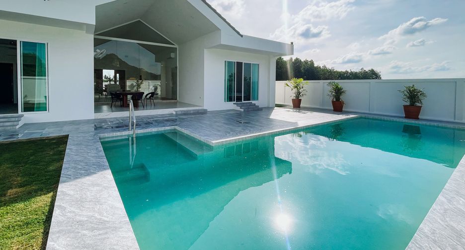 À vendre 4 chambres villa à Pran Buri, Prachuap Khiri Khan