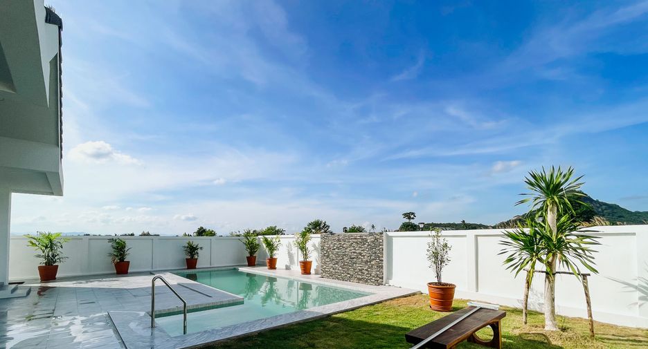 For sale 4 bedrooms villa in Pran Buri, Prachuap Khiri Khan