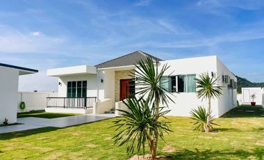Villa en venta de 4 habitaciones en Pran Buri, Prachuap Khiri Khan