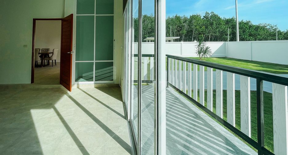 For sale 4 bedrooms villa in Pran Buri, Prachuap Khiri Khan