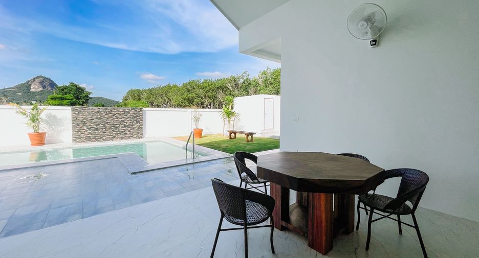 For sale 4 bedrooms villa in Pran Buri, Prachuap Khiri Khan