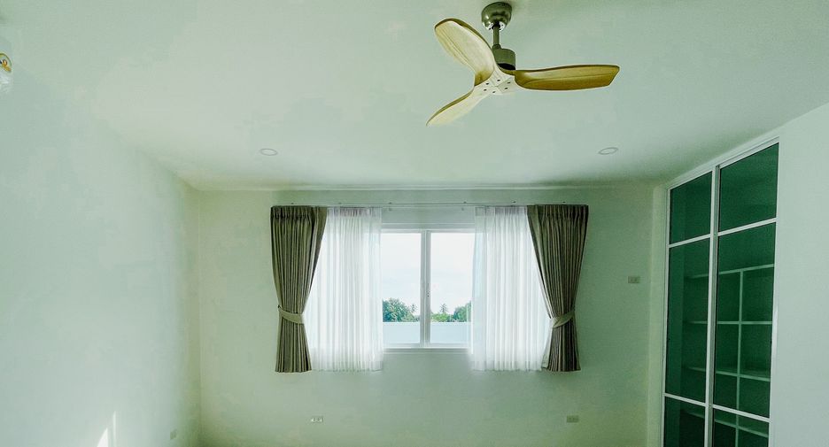 For sale 4 bedrooms villa in Pran Buri, Prachuap Khiri Khan
