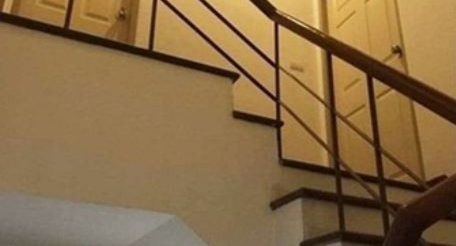 For sale 3 bedrooms townhouse in Sai Mai, Bangkok