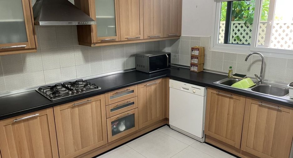 For sale 3 bedrooms house in Cha Am, Phetchaburi