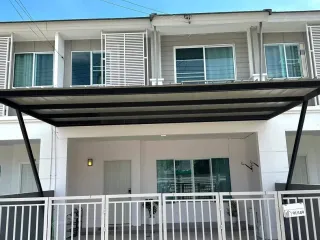 For Rent 3 Bedroom Townhouse In Mueang Chiang Mai