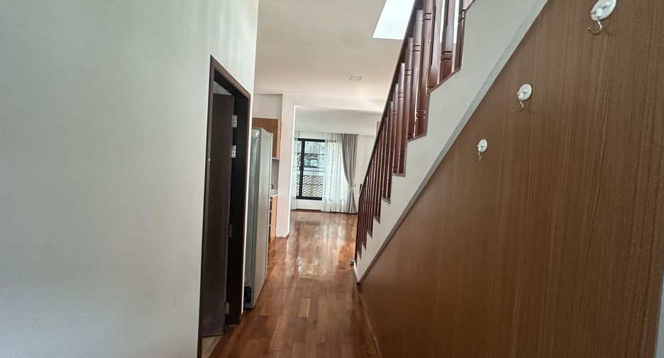 Haus zur Miete mit 3 Zimmer in Mueang Chiang Mai, Chiang Mai