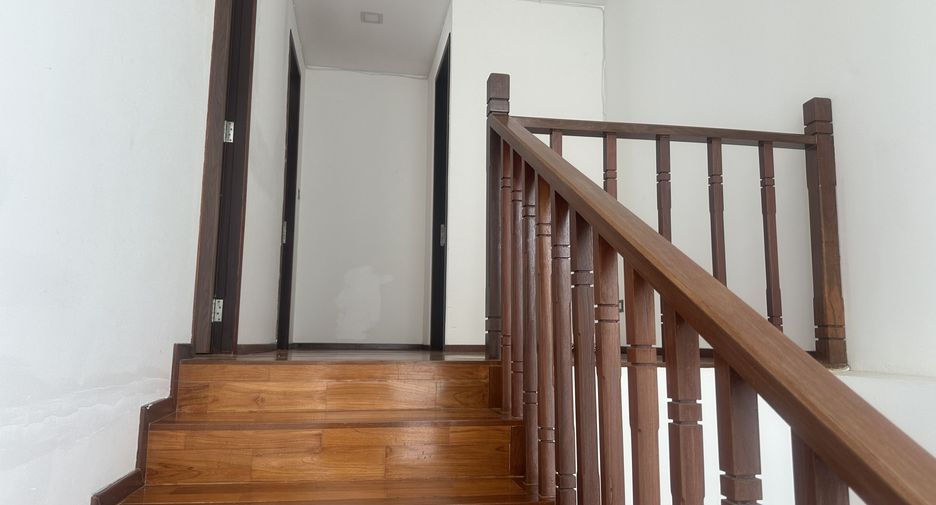 Haus zur Miete mit 3 Zimmer in Mueang Chiang Mai, Chiang Mai