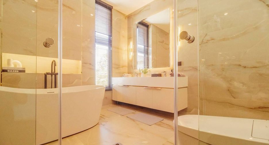 À vendre 4 chambres villa à Bang Lamung, Chonburi
