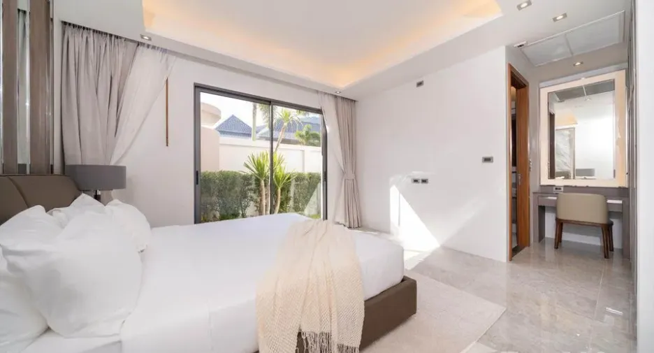 Villa zur Miete und zum Kauf mit 4 Zimmer in Thalang, Phuket