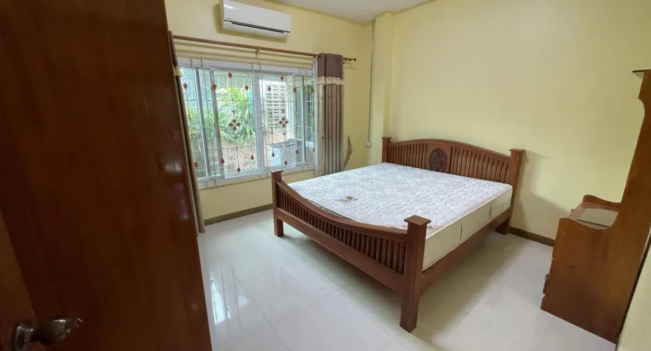 Haus zum Kauf mit 4 Zimmer in Saraphi, Chiang Mai