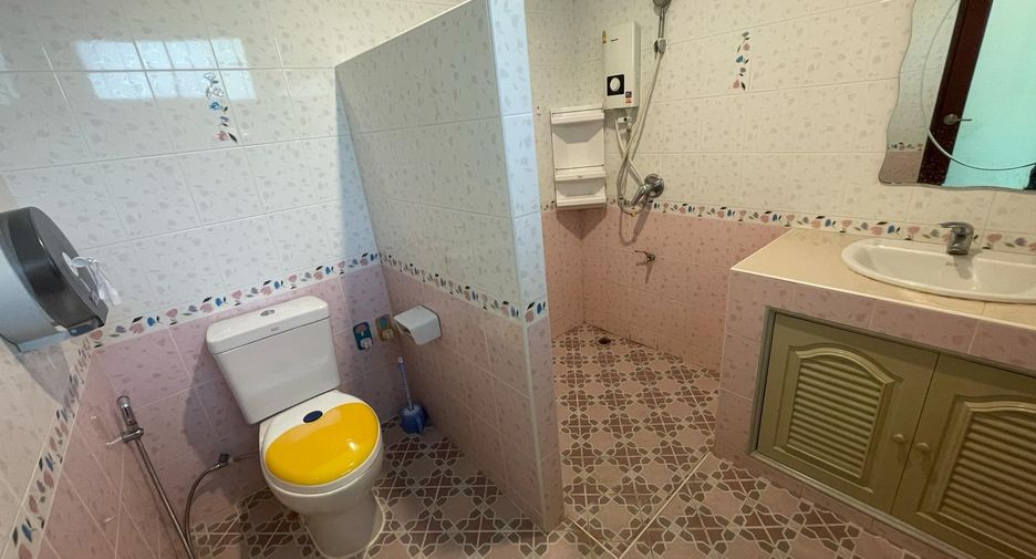 Haus zum Kauf mit 4 Zimmer in Saraphi, Chiang Mai