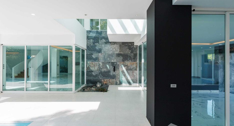 For sale 8 ベッドルーム house in Hang Dong, Chiang Mai