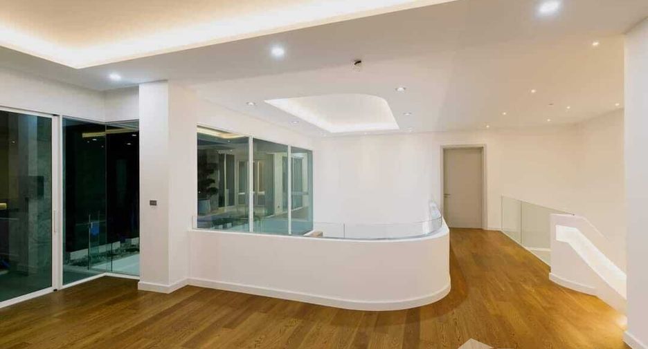 For sale 8 ベッドルーム house in Hang Dong, Chiang Mai