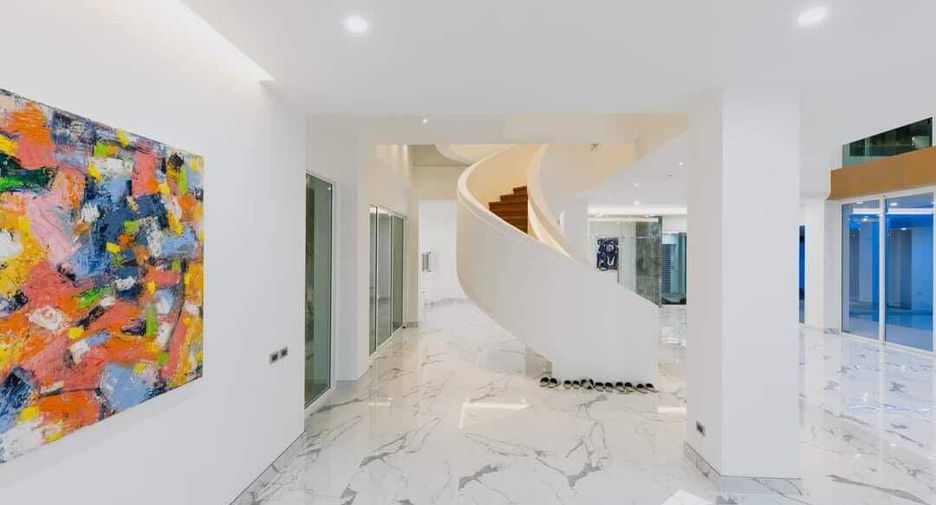 For sale 8 ベッドルーム house in Hang Dong, Chiang Mai