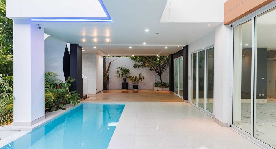For sale 8 ベッドルーム house in Hang Dong, Chiang Mai