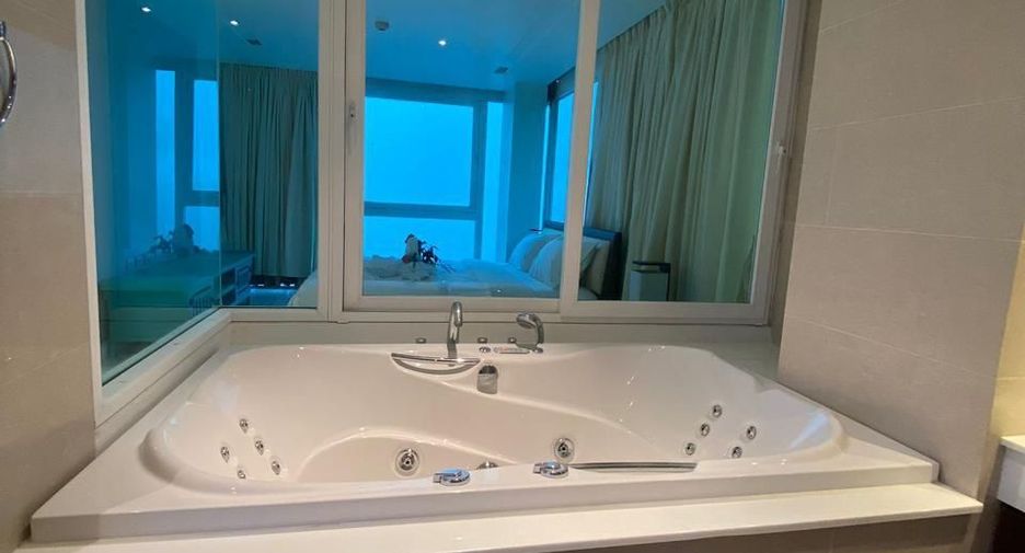 For rent 4 bedrooms condo in Kathu, Phuket