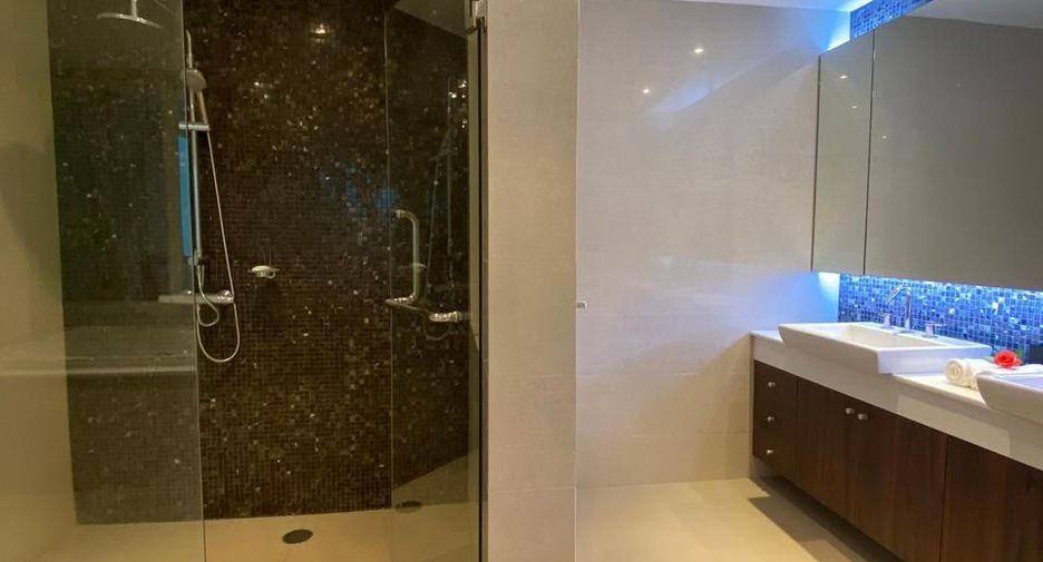 For rent 4 bedrooms condo in Kathu, Phuket