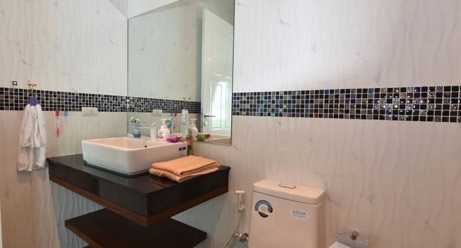 出售 4 卧室 别墅 在 Cha-Am, Phetchaburi