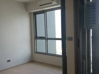 出售 和 出租 1 卧室 公寓 在 Thon Buri, 曼谷