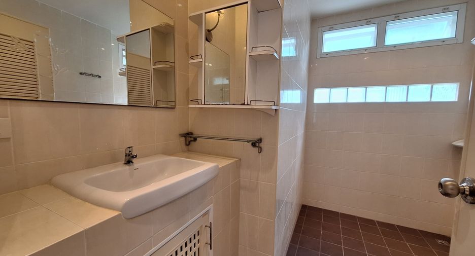 For rent 2 bedrooms villa in Hua Hin, Prachuap Khiri Khan