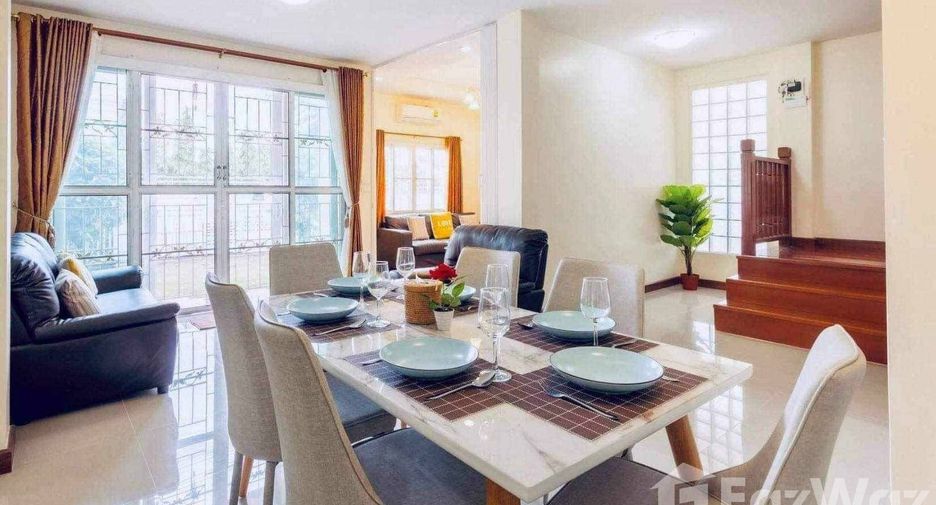 For rent 4 bedrooms house in Mueang Chiang Mai, Chiang Mai