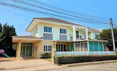 For rent 4 bedrooms house in Mueang Chiang Mai, Chiang Mai