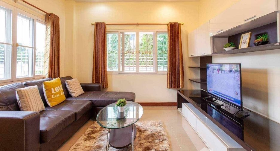 For rent 4 bedrooms house in Mueang Chiang Mai, Chiang Mai