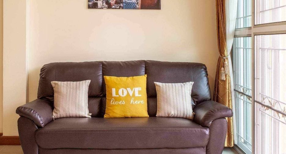 For rent 4 bedrooms house in Mueang Chiang Mai, Chiang Mai