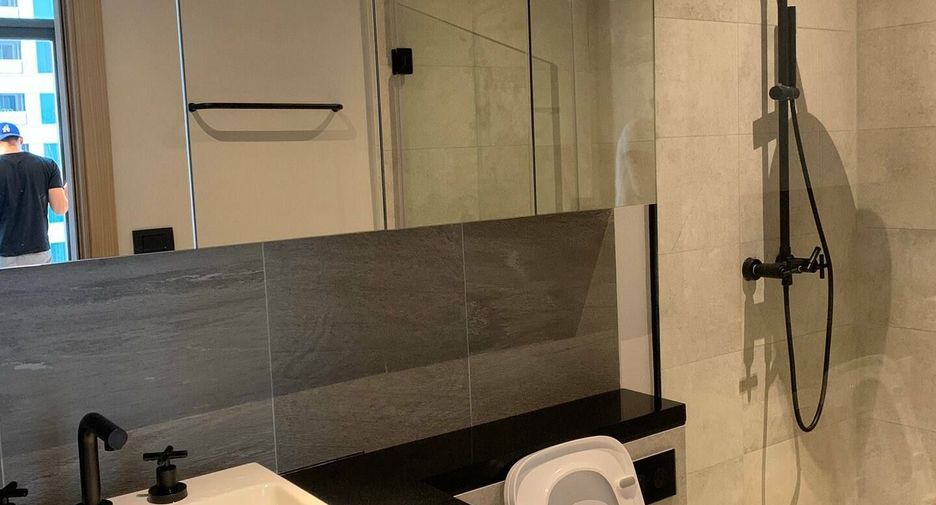 Продажа и аренда 1 кровать кондо в Щаттхана, Бангкок