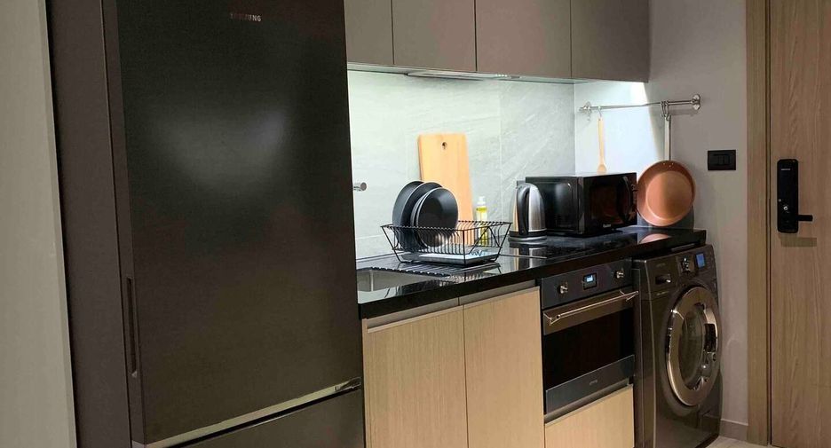 Продажа и аренда 1 кровать кондо в Щаттхана, Бангкок