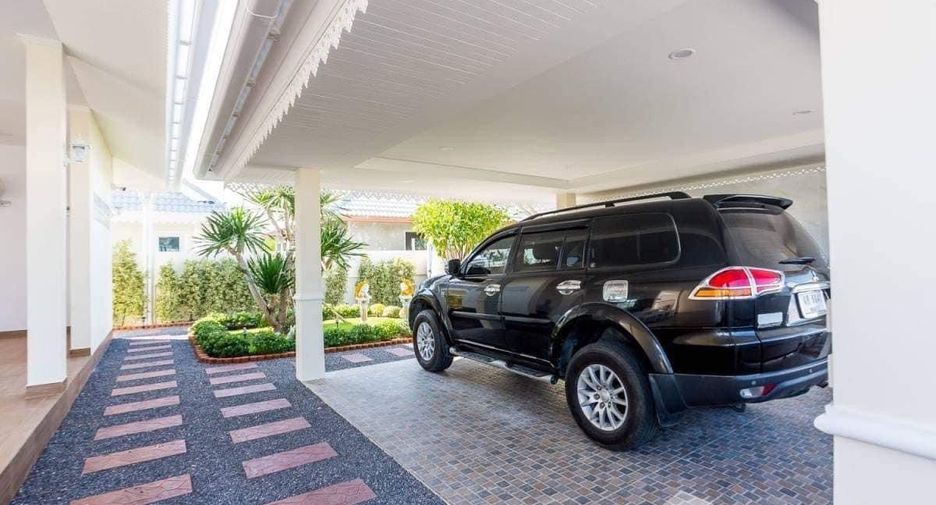 À vendre 4 chambres villa à Hua Hin, Prachuap Khiri Khan