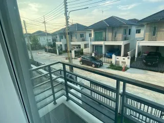 À louer 3 chambres maison à Bang Lamung, Chonburi