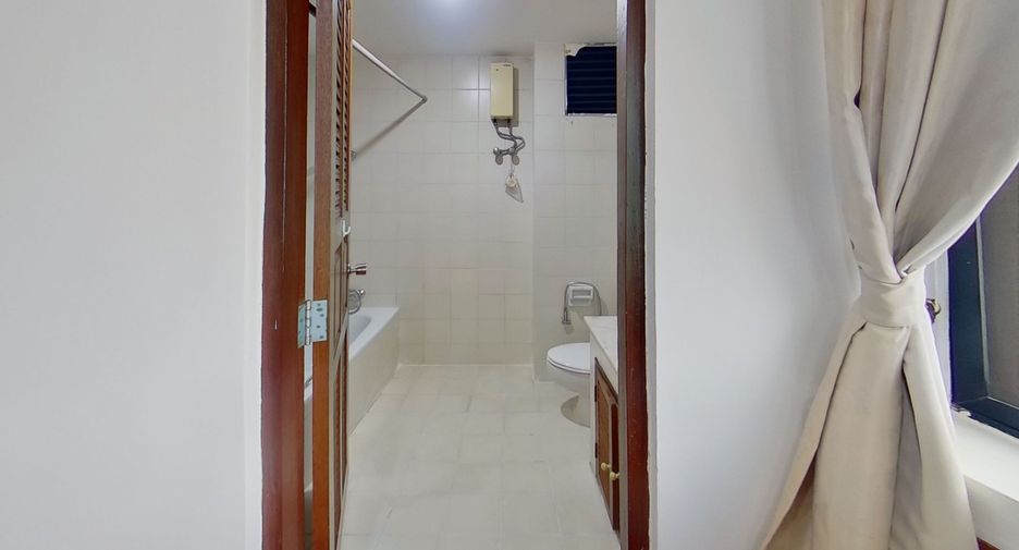 For sale and for rent 3 bedrooms condo in Watthana, Bangkok