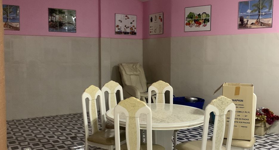 For sale 6 bedrooms retail Space in Bang Bo, Samut Prakan