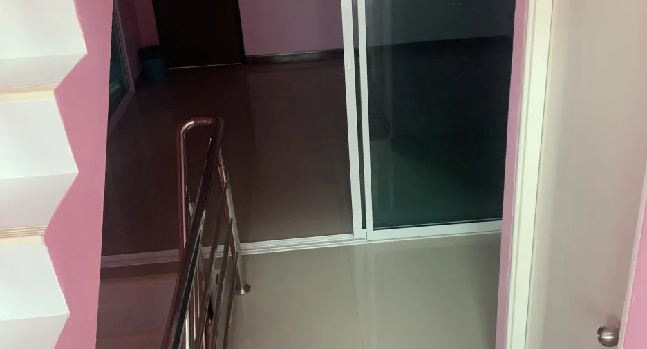 For sale 6 bedrooms retail Space in Bang Bo, Samut Prakan