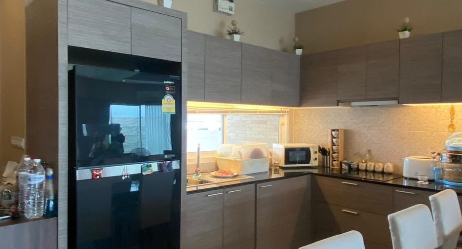 À vendre 3 chambres villa à Bang Lamung, Chonburi
