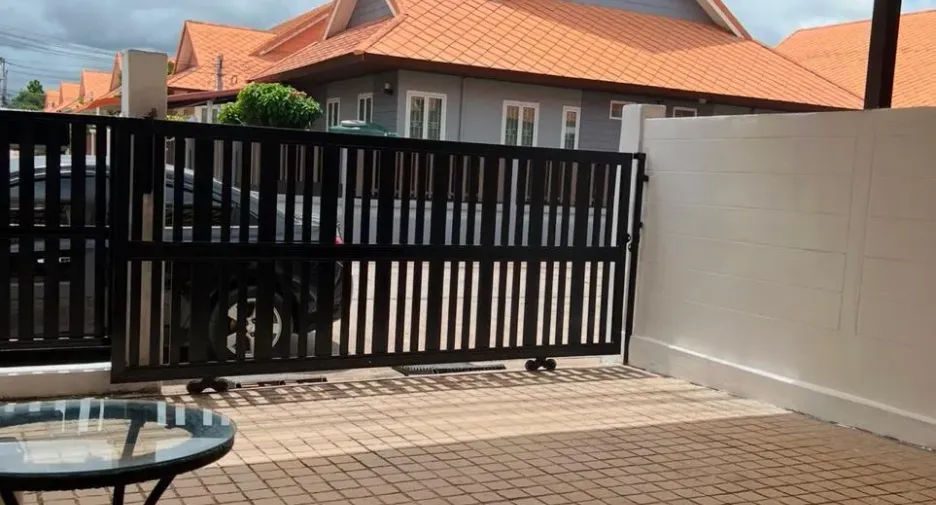 For sale 3 bedrooms villa in Bang Lamung, Chonburi