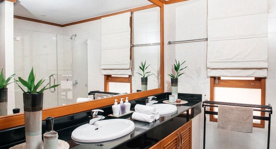 For sale 4 bedrooms villa in Ko Samui, Surat Thani