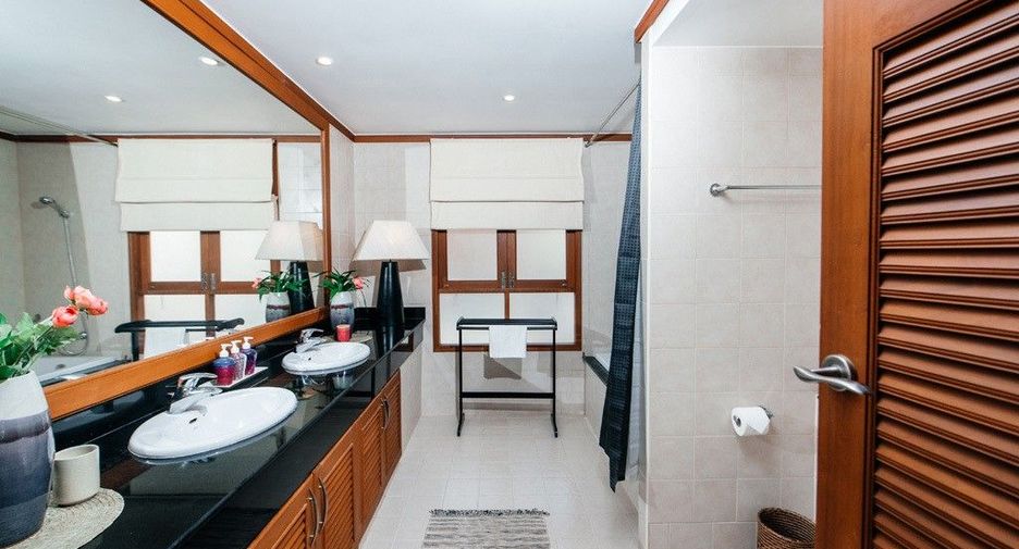 For sale 4 bedrooms villa in Ko Samui, Surat Thani