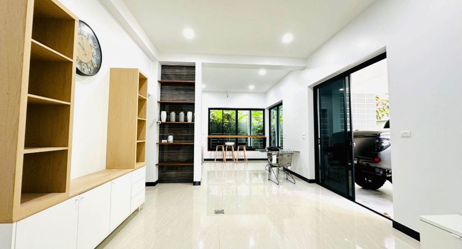 For rent 4 bedrooms villa in Thalang, Phuket